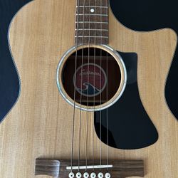 LIKE NEW Eastman PCH1-GACE Acoustic Electric Guitar w/ Gig Bag, Solid Sitka Spruce Top 