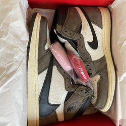 Jordan 1 Retro High Travis Scott 