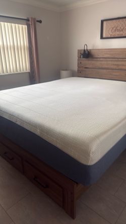 EXCELLENT KING SIZE GEL MATTRESS