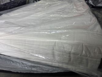 Twin Earthfoam Latex Mattress - Like New