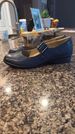Dansko Navy Blue Leather Mary Jane Flats Size 39