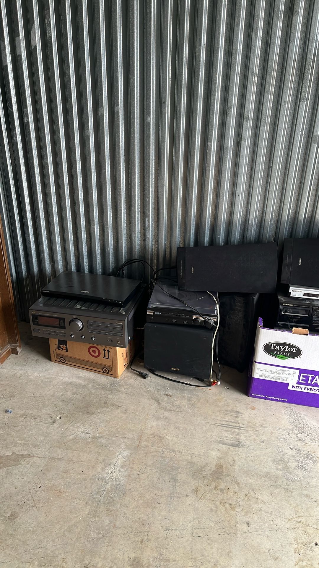 Stereo And Speakers Various Brands