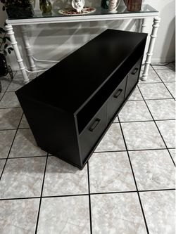TV stand