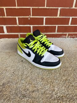 Jordan 1 Low black cyber