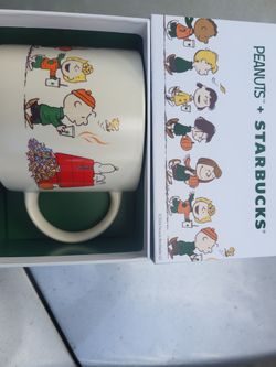 Starbucks x  snoopy mug
