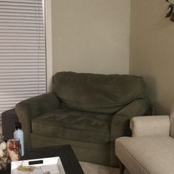 Love Seat With Twin Pullout Bed