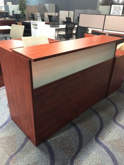 Modern cherry reception desk with glass - Negotiable