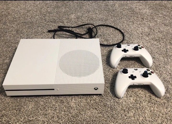 Xbox One X 