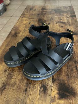 Dr Martin sandals new