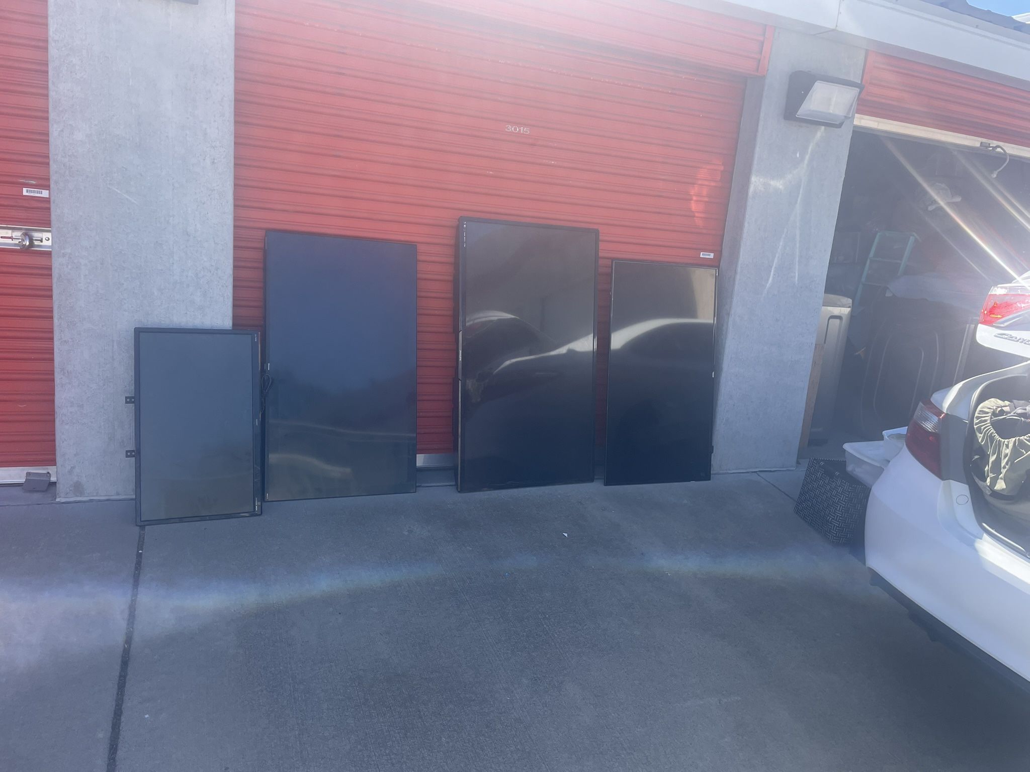 Final Offer!!!Leaving The State/Flat Screen TVs 4 Sale