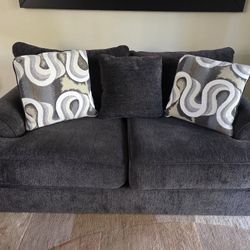 Super comfortable carson loveseat - made in the USA must see