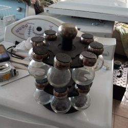 Pepper Shakers Bottles 11 Bottles for $7