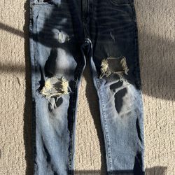 Gucci Distressed Jeans