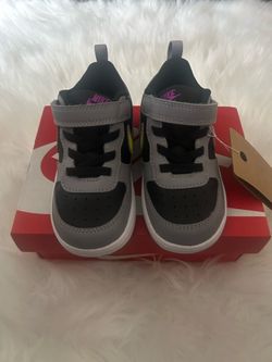 New in box Nike Kids Black and Gray sneakers size 8
