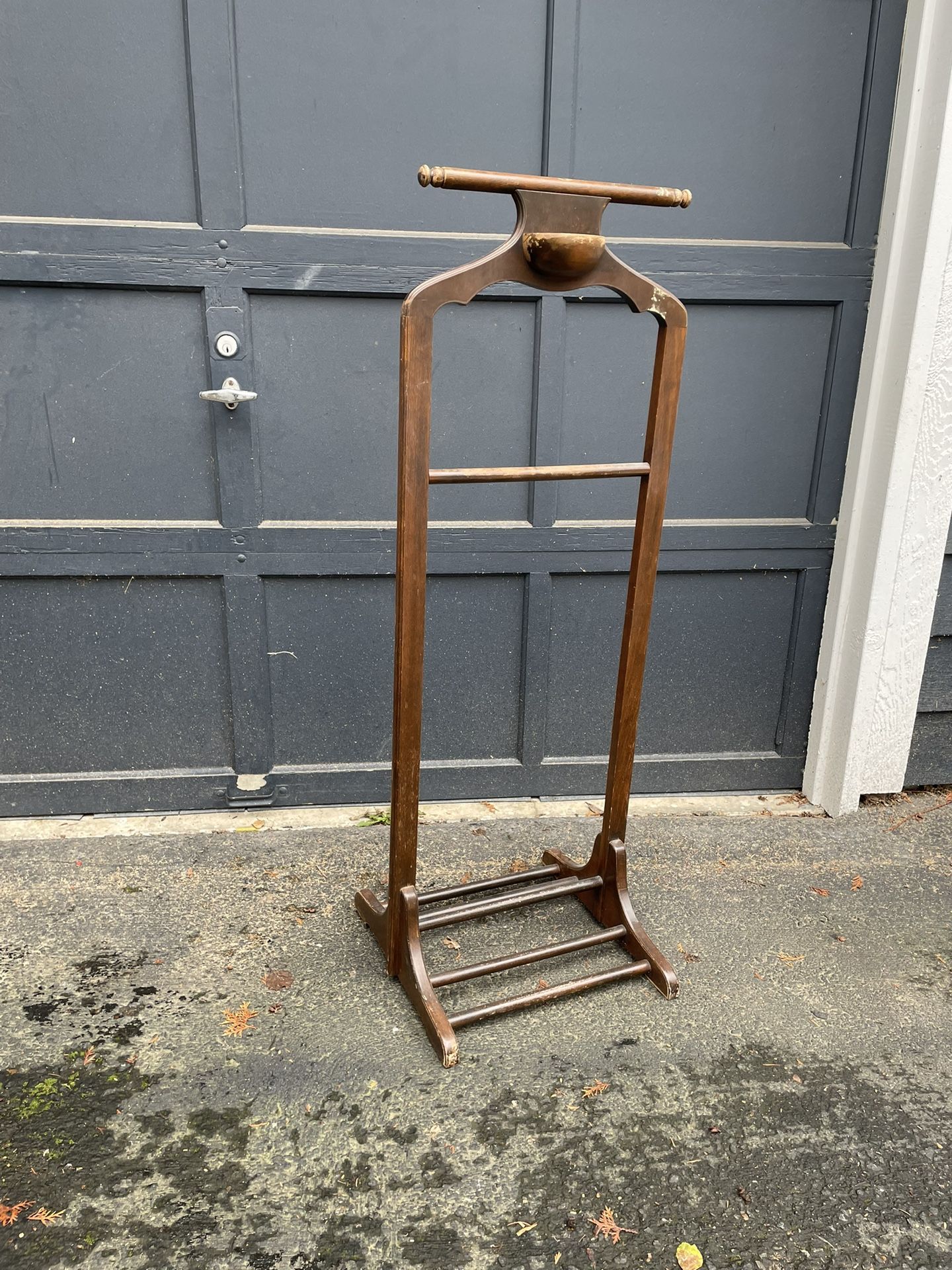 Used Dress Rack Antique Dressing Rack for Sale in Seattle, WA - OfferUp