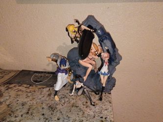 Skull / figurines