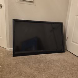 Visio 47" TV