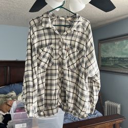 Levi's Women's Lightweight Flannel Shirt