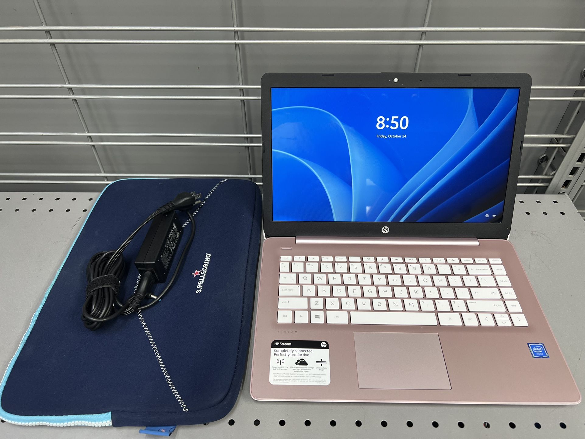 HP Stream Intel Celeron N400C 4 / 64GB Laptop 