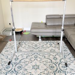 Gymnastics bar