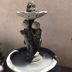 New Water Fountain Made Out Of Cement Pump Included 