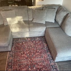 FREE DELIVERY gray U Shape Sectional With Chaise