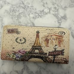 Paris, Woman Wallet