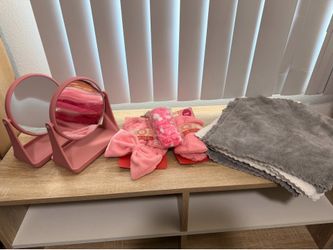 Skincare & Makeup Set (Mirrors, Headbands, Towels)