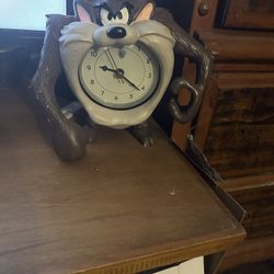 Warner Brother Tazmanian Vintage Clock Great Condition Need Gone 75 Firm 