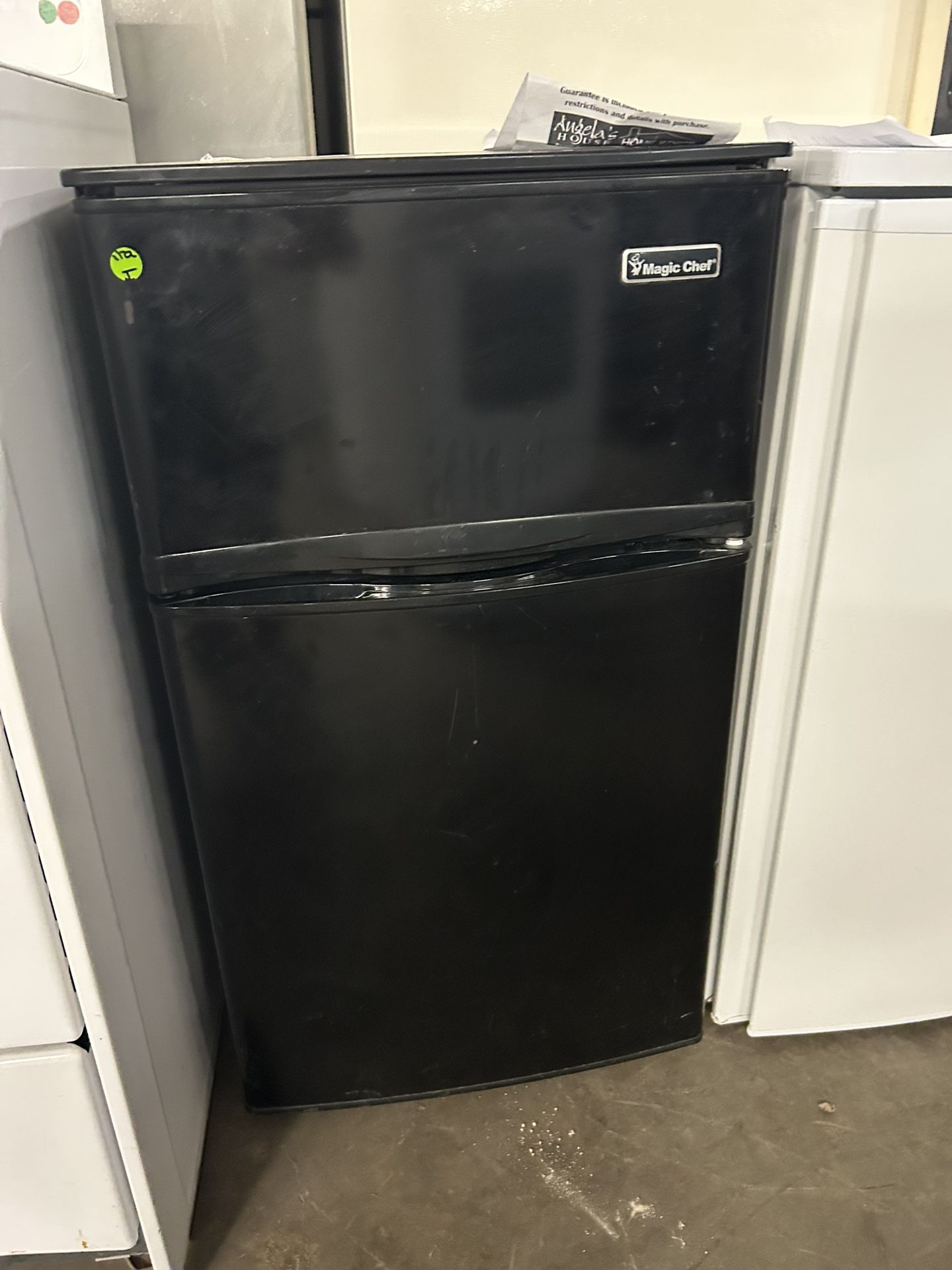 Mini Fridge 18.7wx34h Preowned