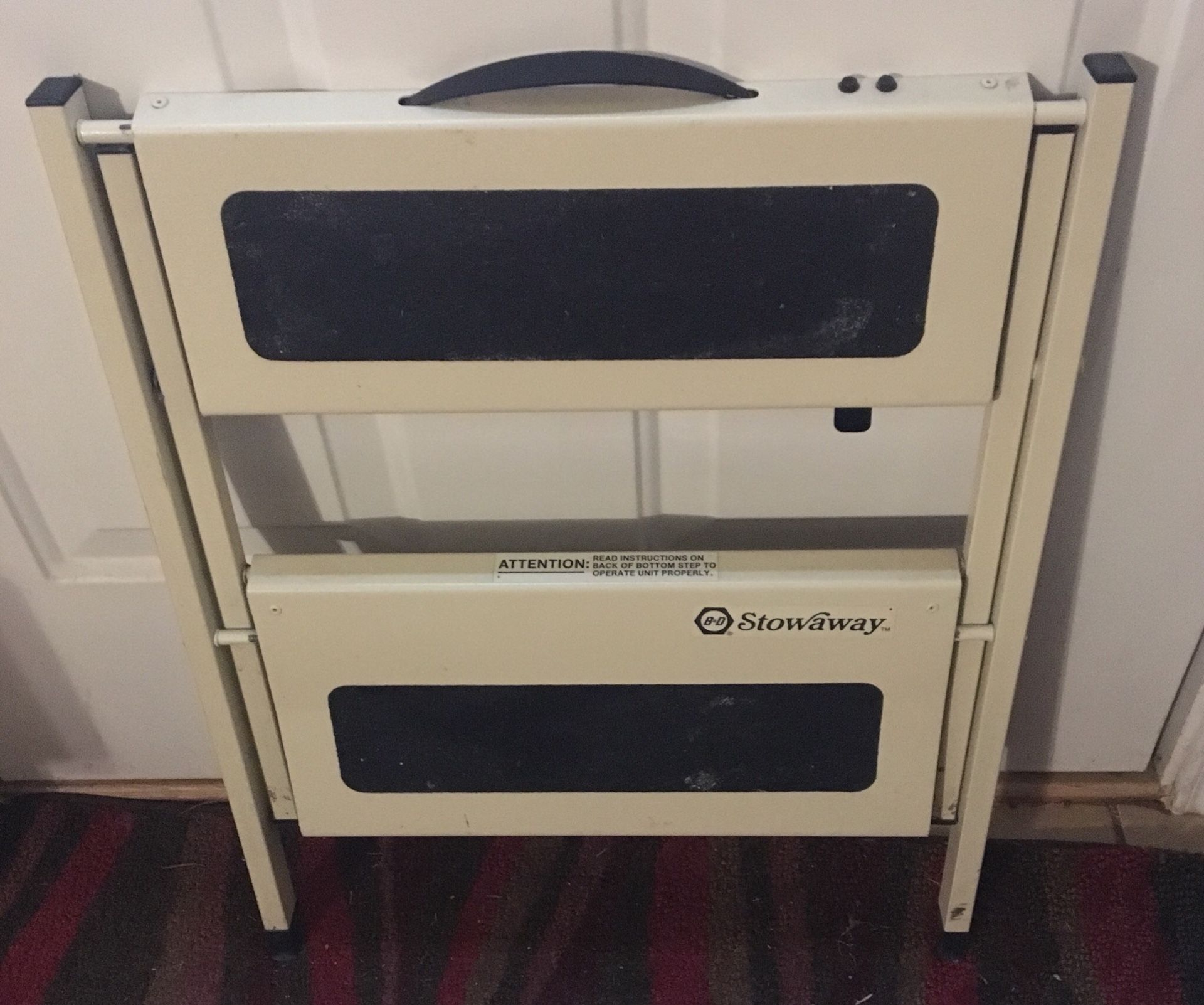 Black and decker stowaway step stool deals