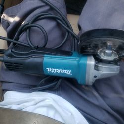 Makita Grinder 7.5 A