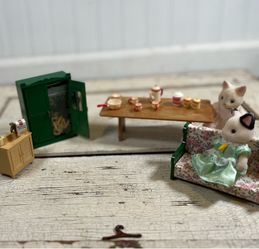 Sylvanian Families Calico Critters Kitchen Set With Cats