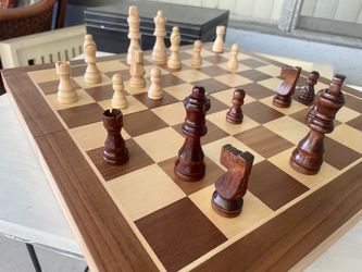 ** Wooden 15” Chess board w/Magnetic Chess Pieces **