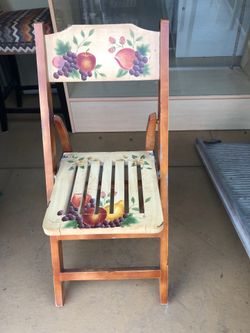 Folded sitting chair