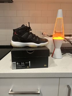 Jordan Retro 11s 72-10 Size 5y