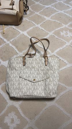 Michael Kors MK Signature Tote Bag