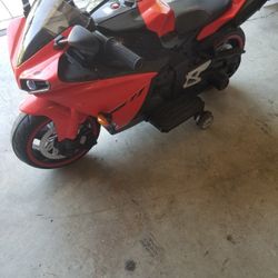 Power Wheel Ride On Motorcycle 
