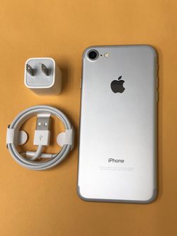 iPhone 7 128GB Factory Unlocked