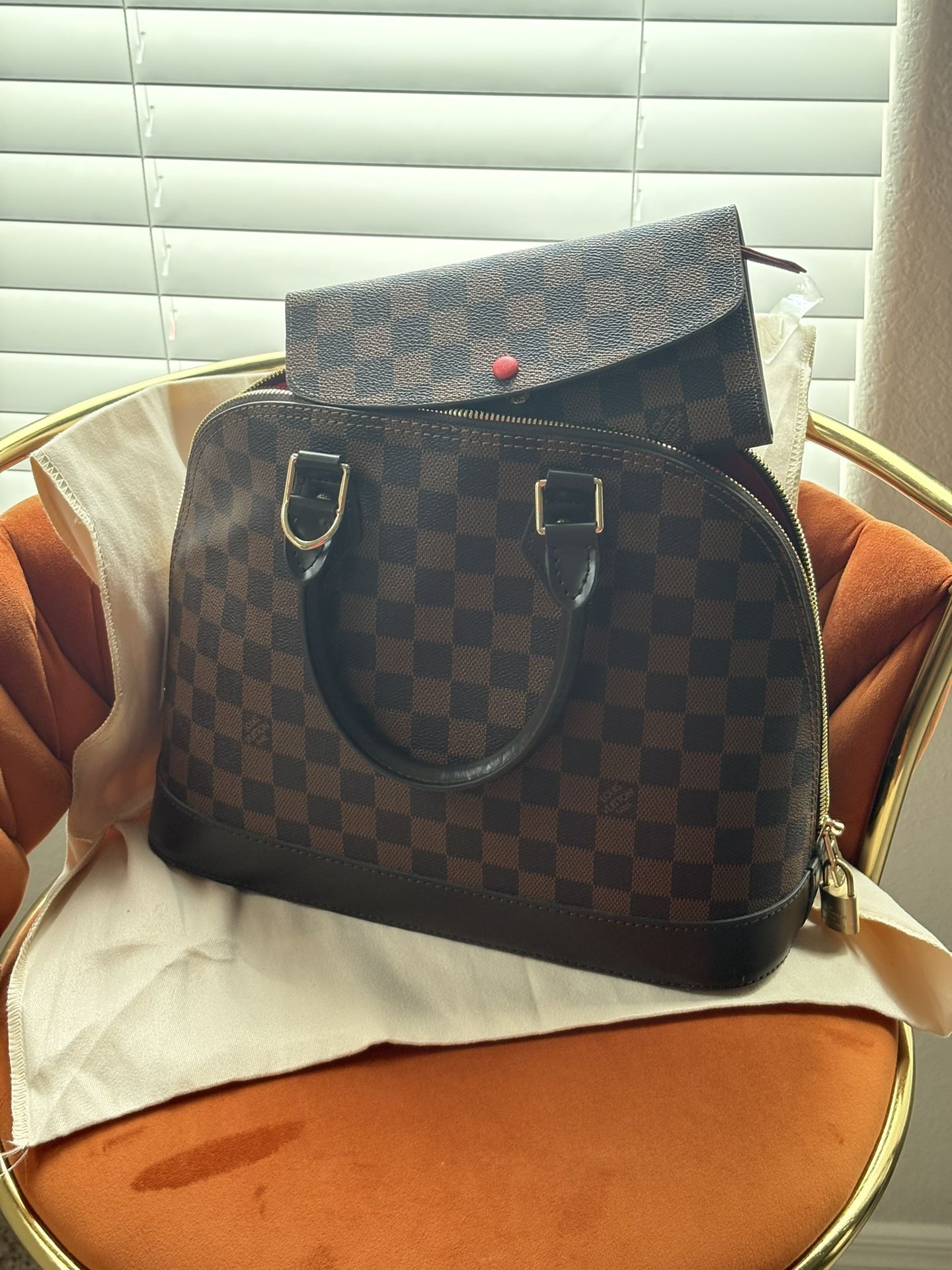 LV Purse & Wallet