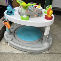   Smart Steps by Baby Trend Bounce Glide. Walker / Jumper