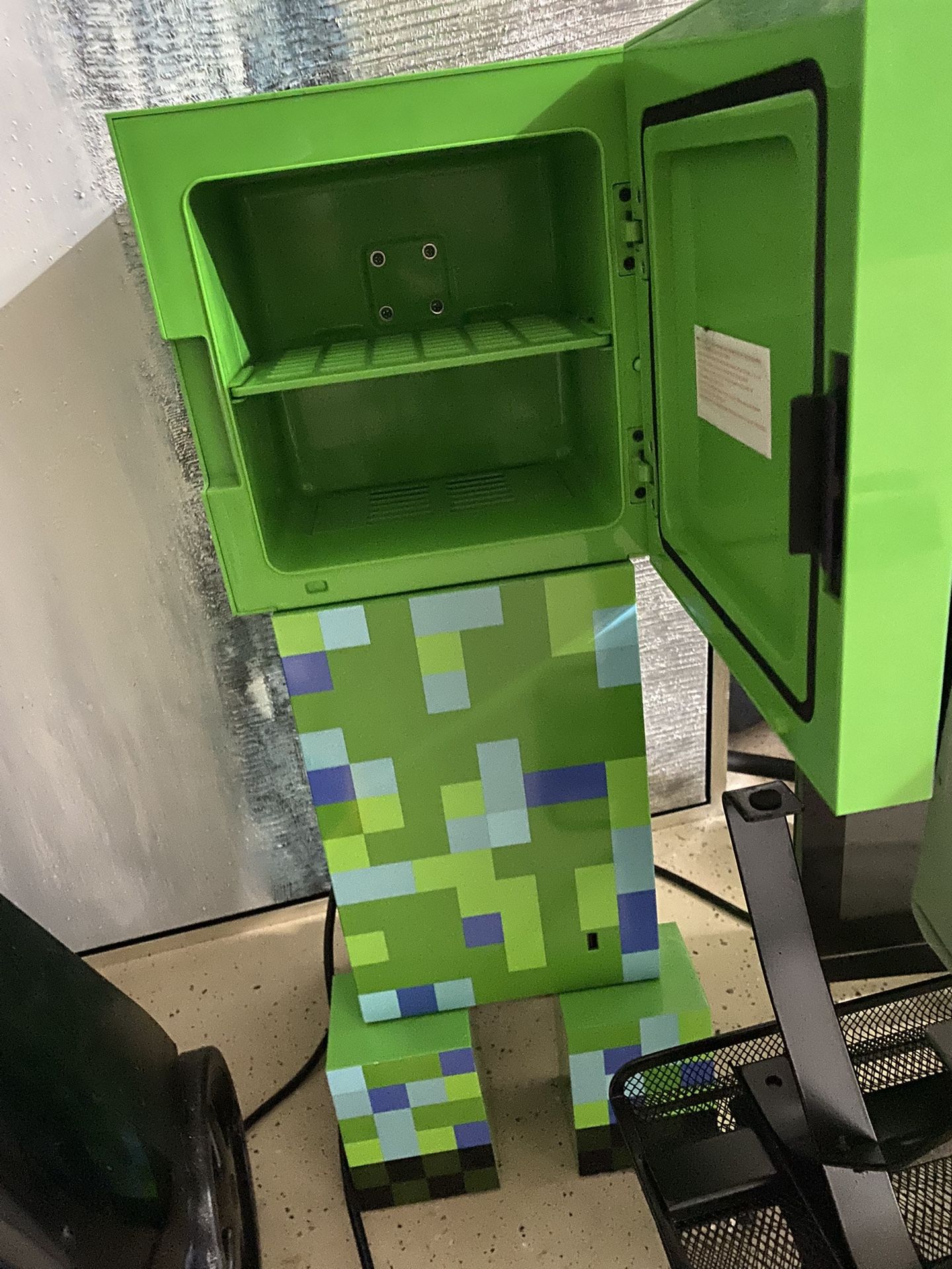 Mine Craft Mini Fridge