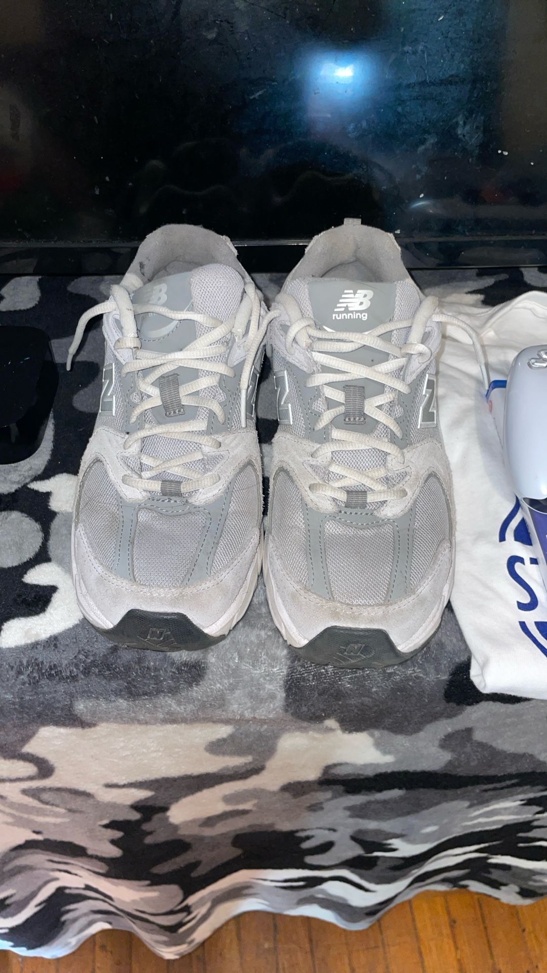 New Balance 530 (Color) Grey And Kinda White (Size) 7.5