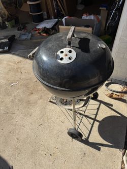 22” Weber Charcoal Grill