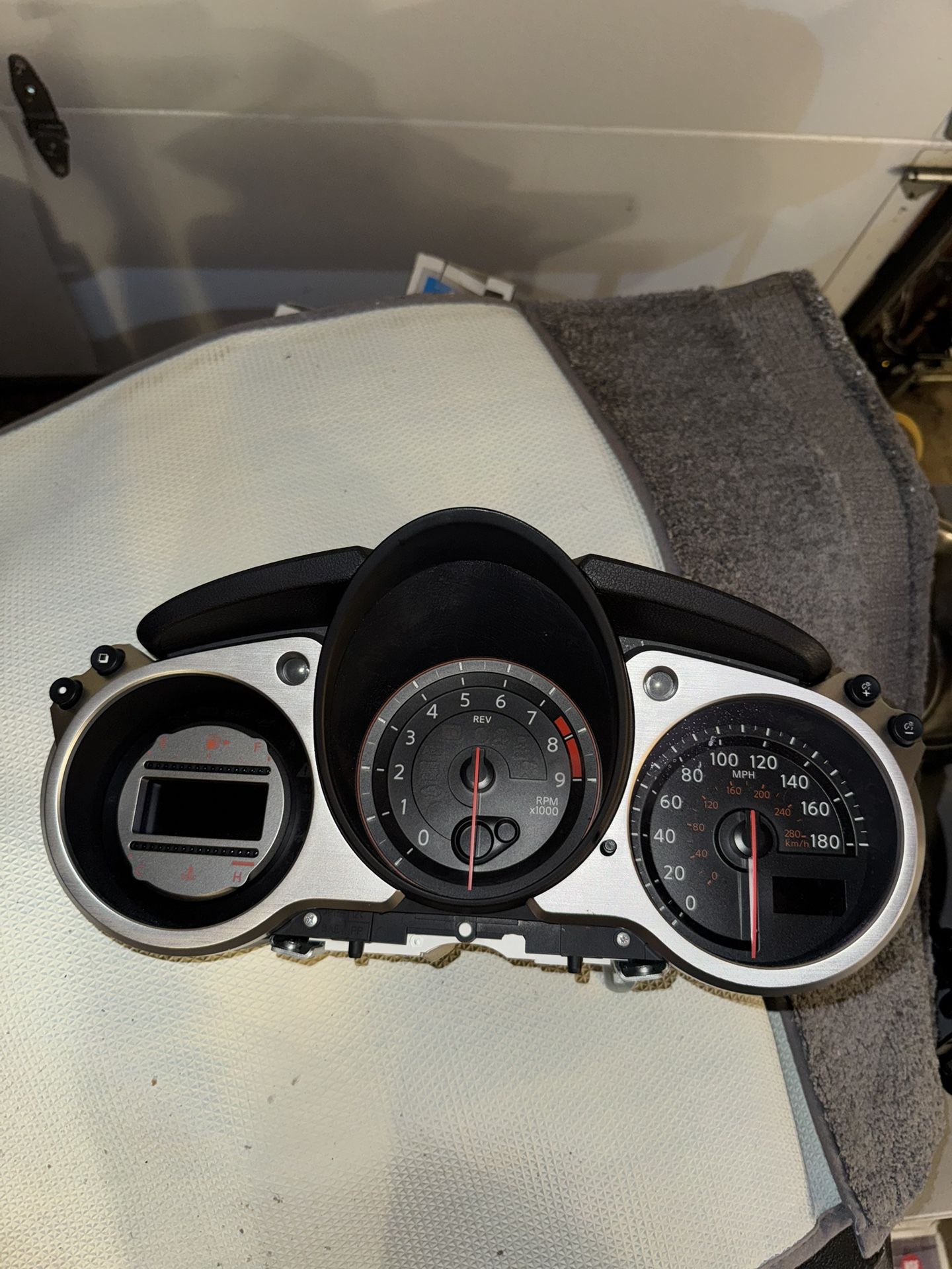 Nissan 370z Oem Gauge Cluster