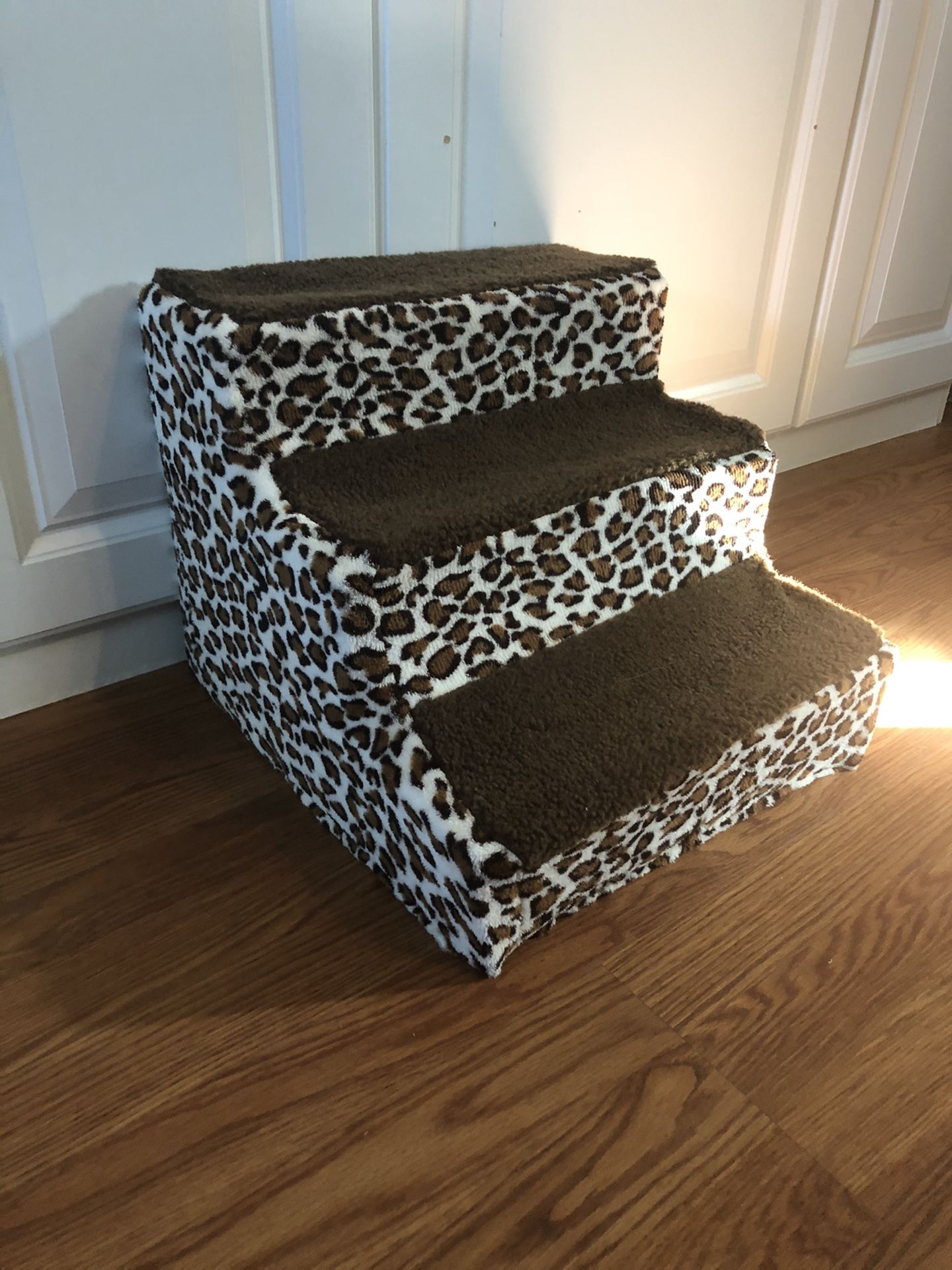 Leopard Print Pet Steps 12 1/2” Tall, 16” Deep, 15” Wide