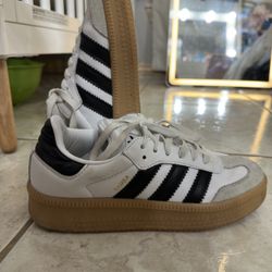 Adidas Sambas  
