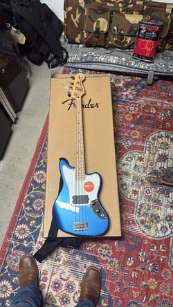 Squier by Fender Jaguar Bass Guitar