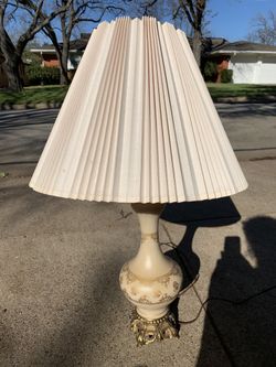 Antique vintage lamp great working condition