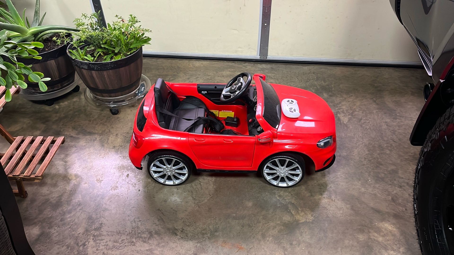 Remote Control Riding Toy Car Mercedes 